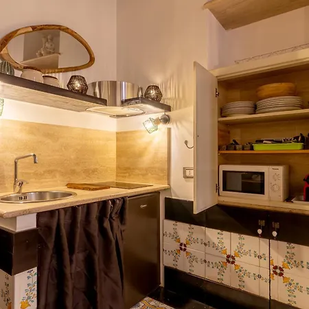 Foro Luxury Flat شقة *