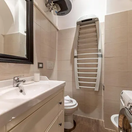 Foro Luxury Flat *
