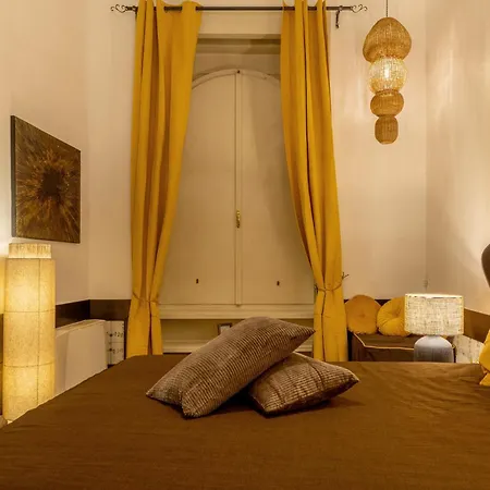 Foro Luxury Flat